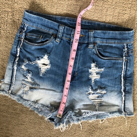 Blank NYC High Rise Shorts - Picture 2 of 5